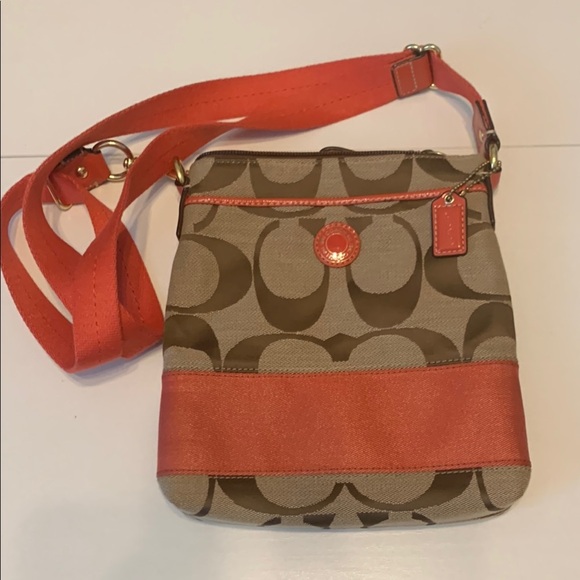 Coach Signature Crossbody Bag - Picture 1 of 9